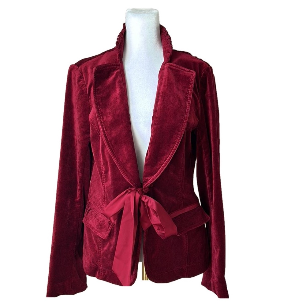 White House Black Market Red Velvet Jacket Blazer Ruffle Collar Tie Front Size 8